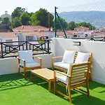 Atico Duplex Bay 아파트
